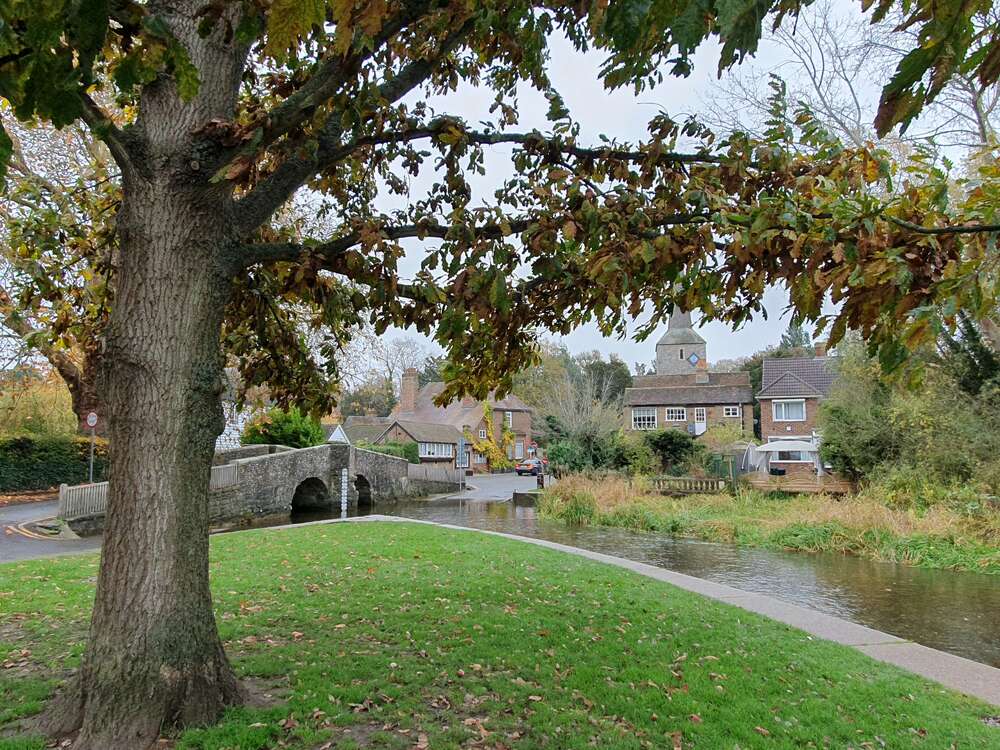 Photograph of Riverside and the ford at Eynsford